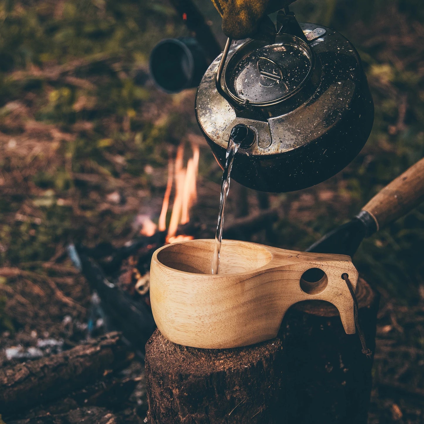 Fire Maple Ancest Bushcraft Wooden Cup — Nature-Inspired Craftsmanship for Outdoor Sipping
