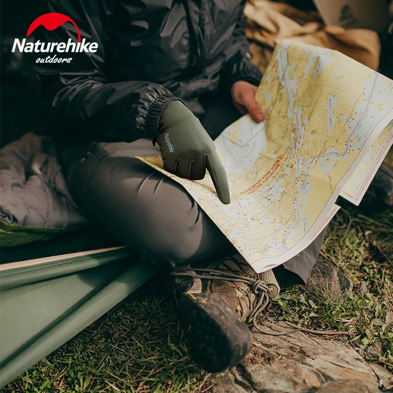 Naturehike Winter Gloves – Down-Filled, Waterproof, Touchscreen-Ready Gloves for the Outdoors