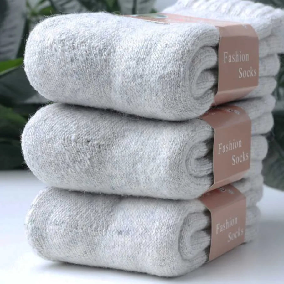 Ultra-Thick Wool Socks for Men – Winter Warmth & Cold Resistance