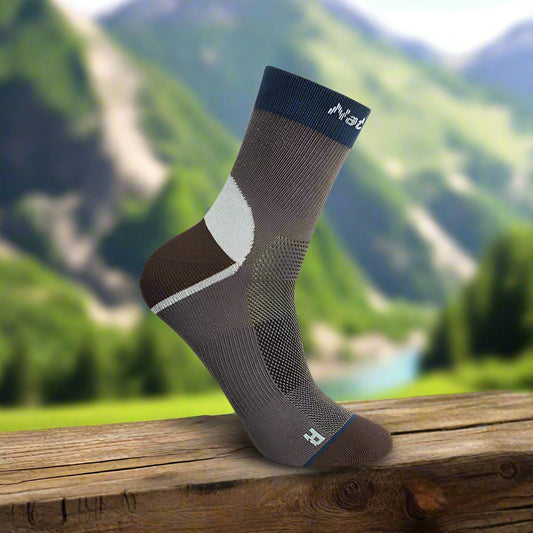Naturehike Socks – Quick-Drying Right Angle Mid-Calf Socks for Running, Hiking & Mountaineering