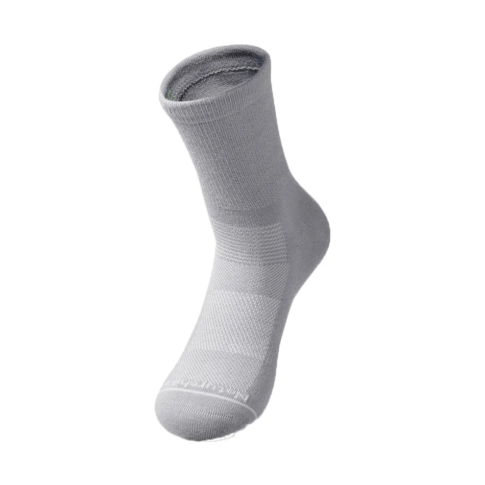 Naturehike Socks – Quick-Drying Right Angle Mid-Calf Socks for Running, Hiking & Mountaineering