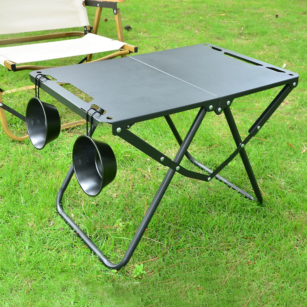 Portable Picnic & Beach Table – Foldable Design for Camping and Outdoor Fun